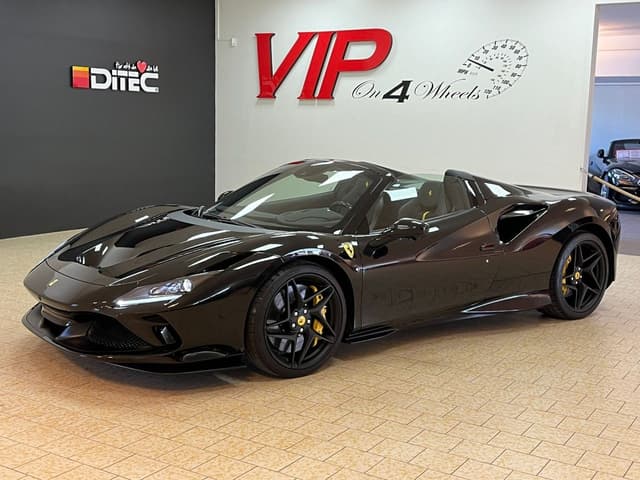 Ferrari F8 i Örebro