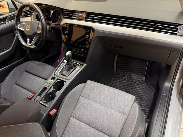 Volkswagen Passat i Örebro