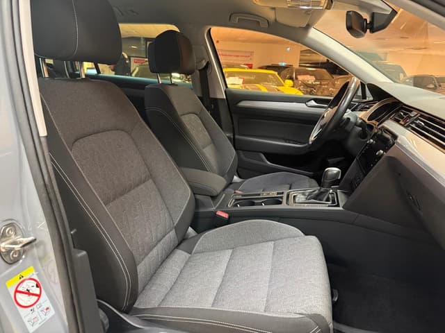Volkswagen Passat i Örebro