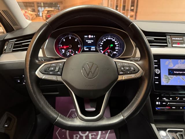 Volkswagen Passat i Örebro